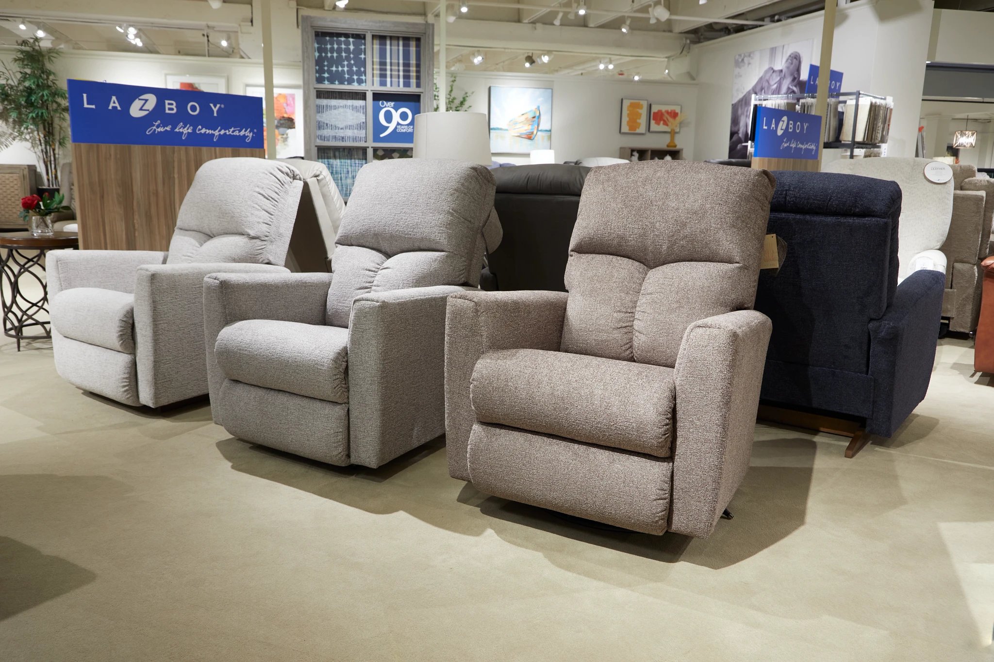 la-z-boy recliners at la-z-boy store