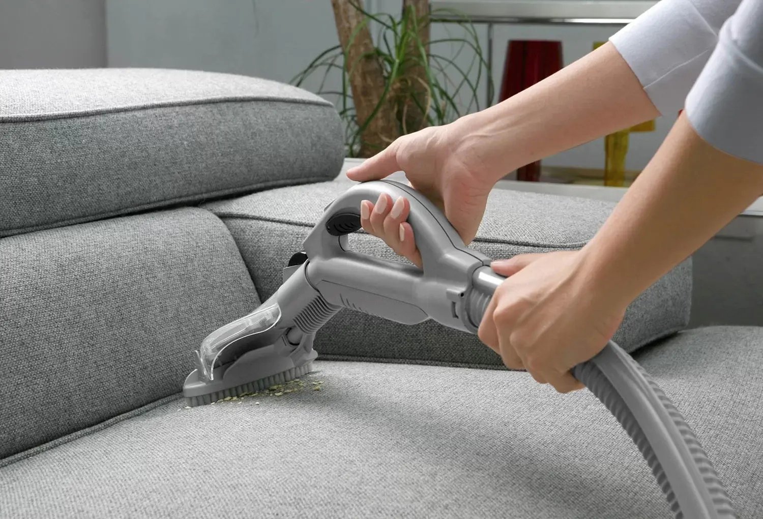 vacuum cleaning fabric sofa