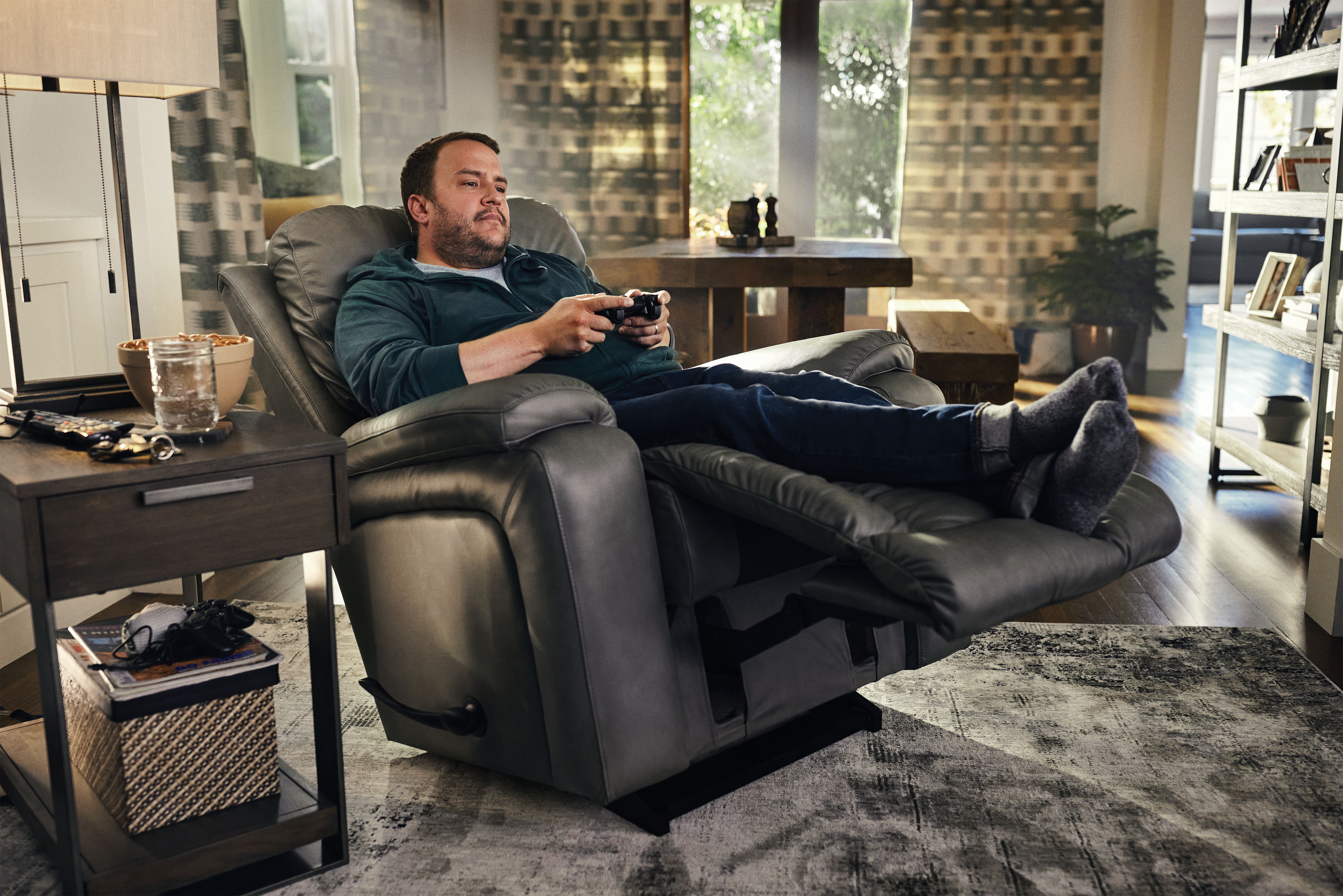 the best oversized recliners at la-z-boy south texas